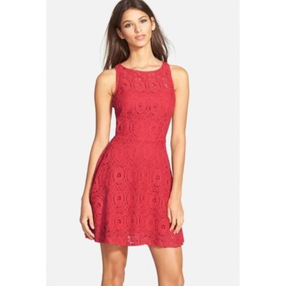 BB Dakota fit & flare dress